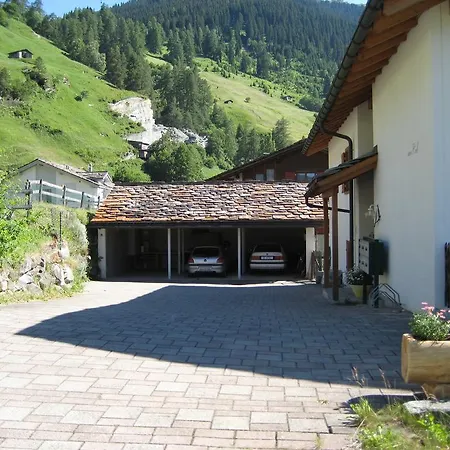 Dachwohnung Unterem Hoereli شقة